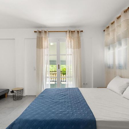 Nikolas Apartments Stoupa Levktron Exterior photo
