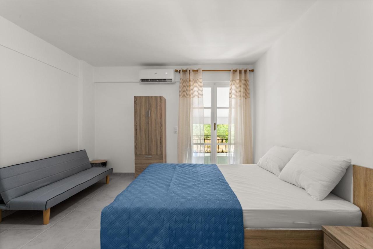 Nikolas Apartments Stoupa Levktron Exterior photo